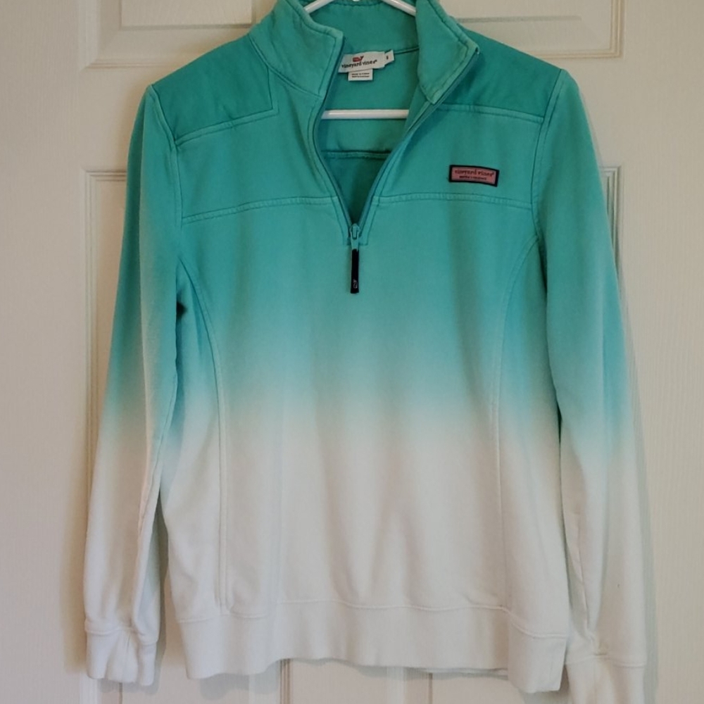 Vineyard Vines ombre sweatshirt